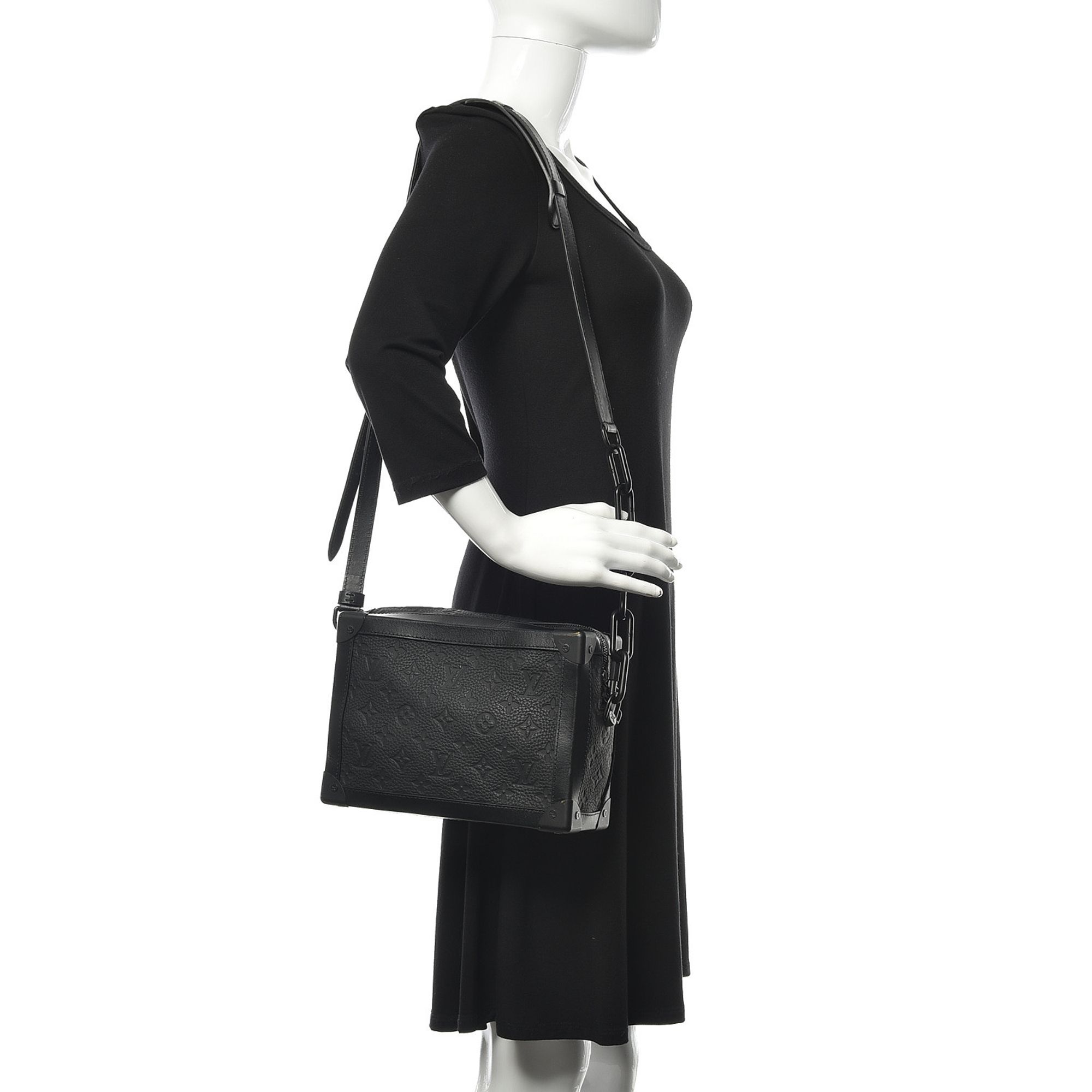 Bag Blue Book | Louis Vuitton: Taurillon Monogram Soft Trunk Black